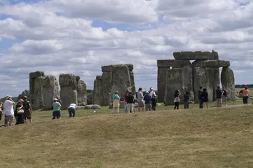 Top ten famous tourist attractions in the UK13