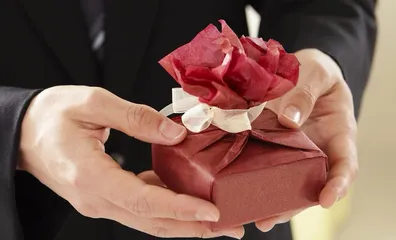 French customs and etiquette