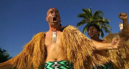 Maori tattoo culture and customs