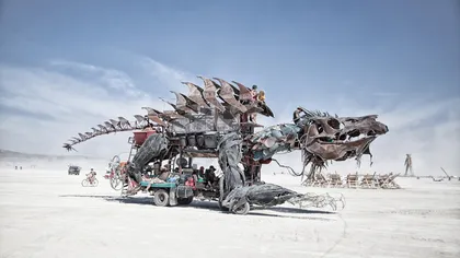 Explore the American anti-traditional festival-Burning Man Festival2