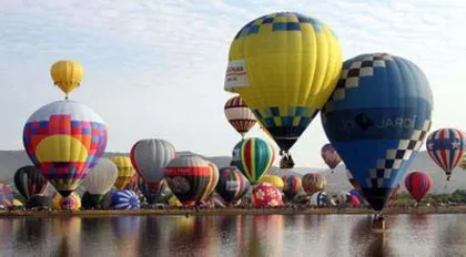 Hot air balloon enthusiasts flock to the International Hot Air Balloon Festival in Leon, Latin America, Mexico2