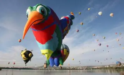 Hot air balloon enthusiasts flock to the International Hot Air Balloon Festival in Leon, Latin America, Mexico5