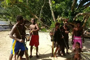 Customs and customs in the Solomon Islands3