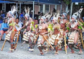 Customs and customs in the Solomon Islands4