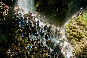 A collection of the most terrible rituals and customs8