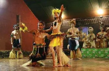 Travel Guide to Easter Island in Chile-Traditional and Strange Customs "Birdman Festival" Customs6