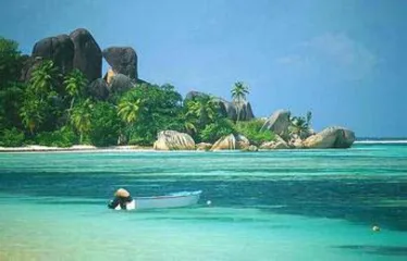 The South Pacific island nation of New Caledonia is extremely skilled in fishing with spear2