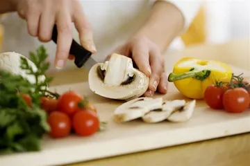 Is it okay to eat mushrooms during weight loss?