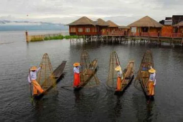Strange customs in Myanmar-using dead bodies to raise eels