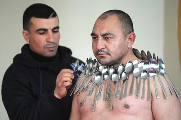 The most bizarre Guinness Book of Records12
