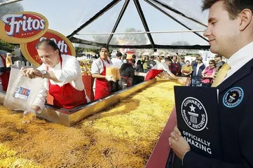 The most bizarre Guinness Book of Records19