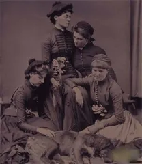 Strange and horrific custom: "posing for pictures of dead people"14