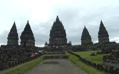 The strange customs of Bali people in Indonesia4