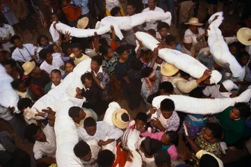 Count down those horrific and bizarre traditional funerals2