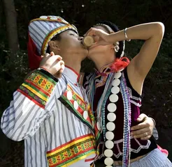The Susu people have unique customs and ancient methods of courtship3