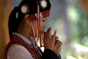 The Susu people have unique customs and ancient methods of courtship4