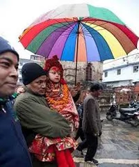 Young living Buddhas in Nepal also need to learn to walk!9