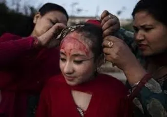 Young living Buddhas in Nepal also need to learn to walk!14