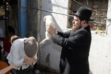 Weird religious rituals in countries around the world9