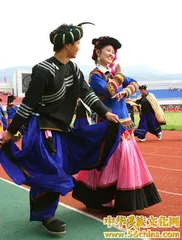 The Eighteen Monsters of Yunnan--Yi Marriage Customs Falling in Love Behind Their Dolls