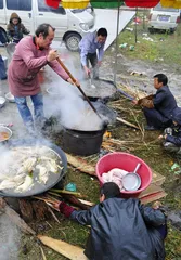 Guzhai: "Kaitang Festival" encourages the flowering of flowers of national unity3 