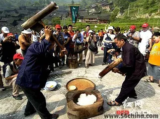 Miao men and women never leave glutinous rice cakes from love to marriage0 