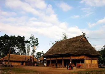 Wa people's house-building month and celebrating new houses