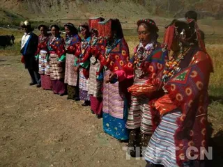 Ali, Xizang: As the Gayi Festival is celebrated, traditional dances are dancing