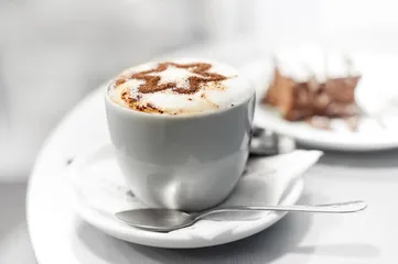 Does white coffee help lose weight or hinder it?1
