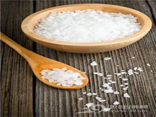 Can drinking light salt water every day lose weight?
