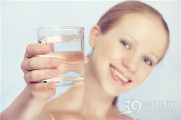How to drink water to lose weight the most?