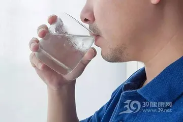 Can you lose weight by drinking more water?