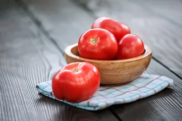 Can you lose weight by eating tomatoes on an empty stomach in the morning?