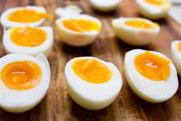 Chicken egg yolks actually make people fat? You know what?