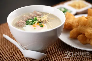 Delicious slimming porridge can be easily slimming with your hands