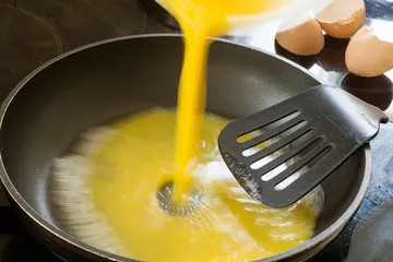 Is it better to eat duck eggs or eggs to lose weight in winter?