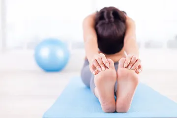 What are the healthy weight-loss yoga movements? What are the easy-to-learn weight-loss yoga poses?