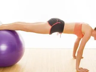 10 minutes of pillow yoga, belly up and legs